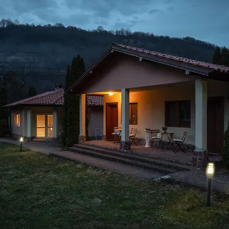 тихия кът בית הארחה 3*