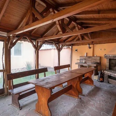 тихия кът בית הארחה 3*